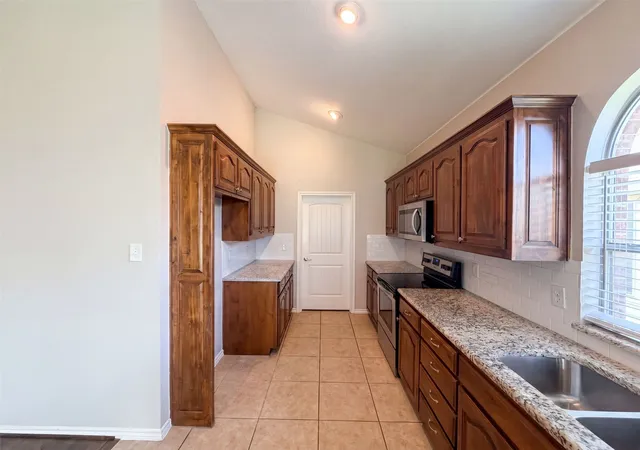 2nd image of 1205 Kachina Ln, Haslet, TX 76052 | MLS# 21310057