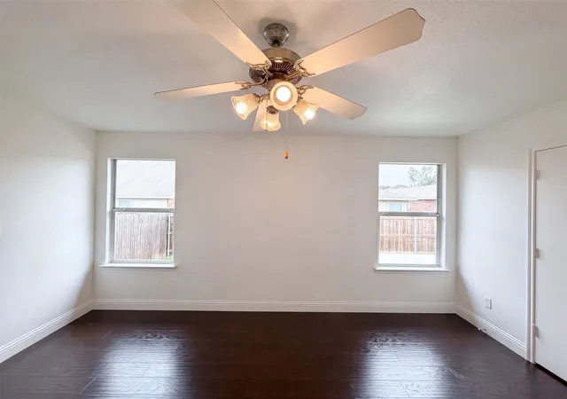 4th image of 10428 Turning Leaf Trl, Fort Worth, TX 76131 | MLS# 21310069