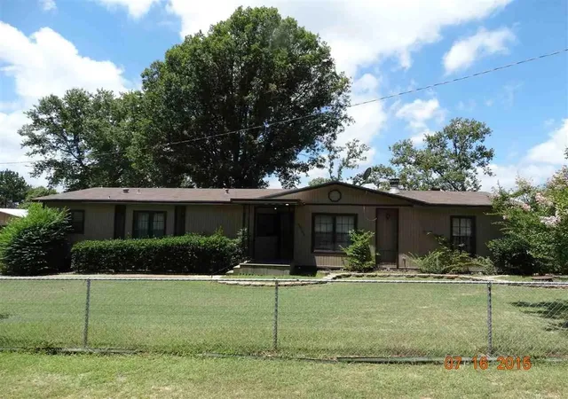 Homes for sale in Tyler, TX | 16028 Neches Pkwy, Tyler, TX 75704 | MLS# 21310108
