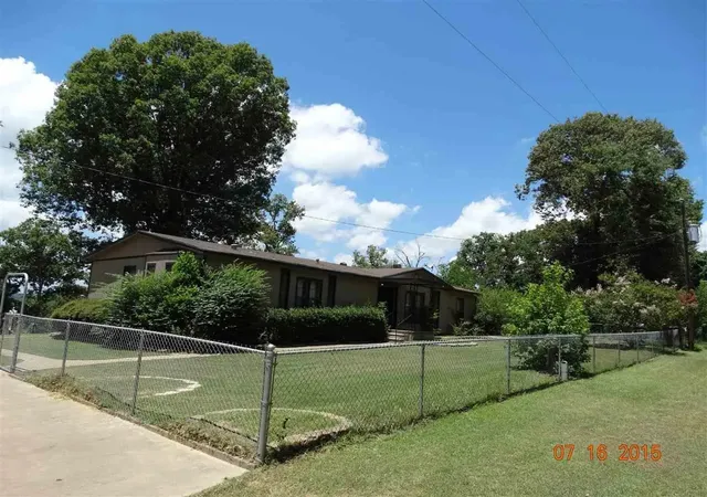 Homes for sale in Tyler, TX | 16028 Neches Pkwy, Tyler, TX 75704 | MLS# 21310108