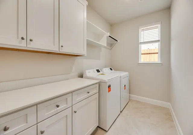 Photo 4 of Single family home for sale at 205 Caper Meadow Dr, Anna, TX 75409 | MLS# 21310085 | Listing updated on 2026-09-30