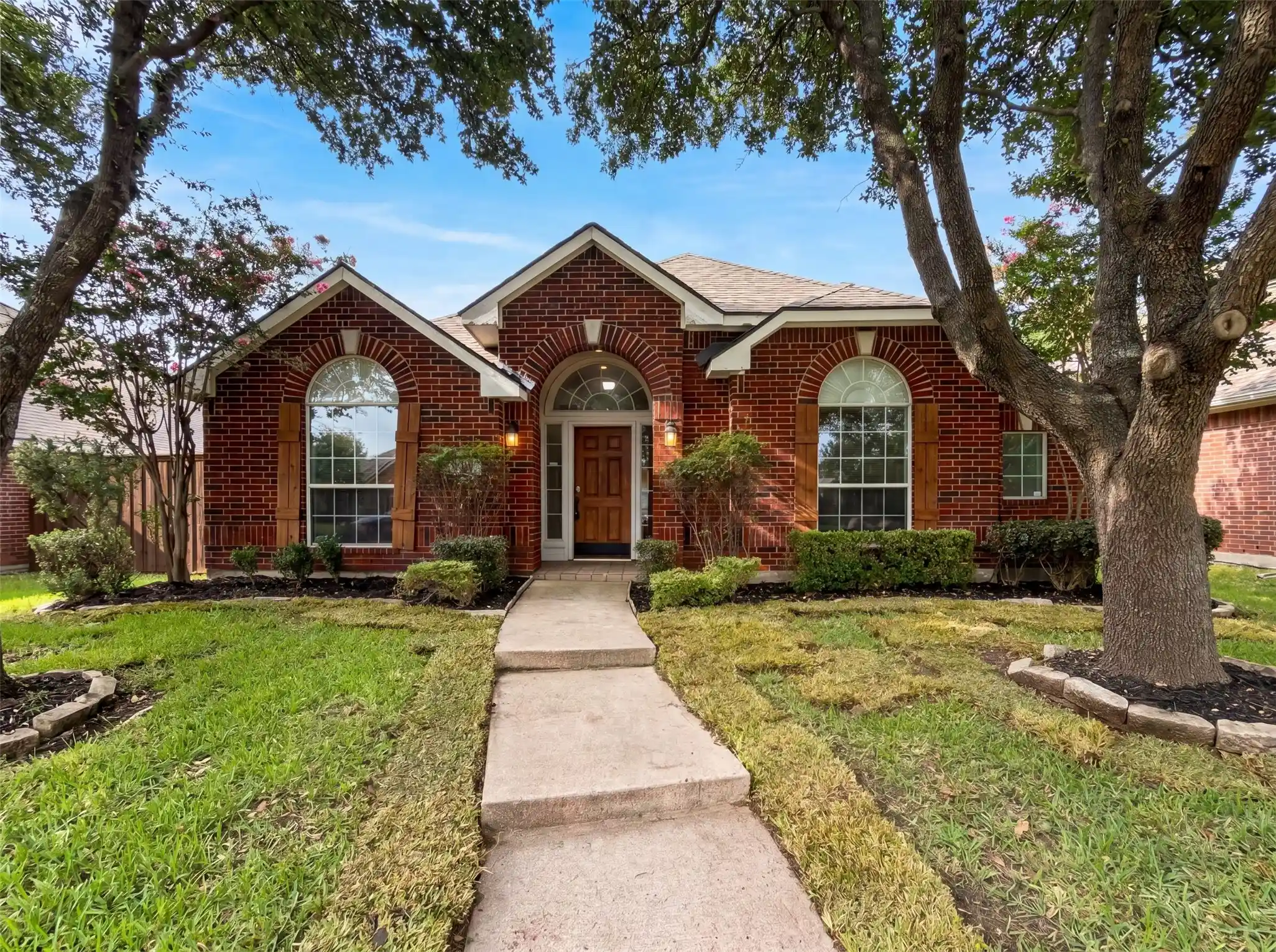 Photo 1 of Single family home for sale at 1441 Forest Oaks Ct, Frisco, TX 75036 | MLS# 21310124 | Listing updated on 2026-10-30