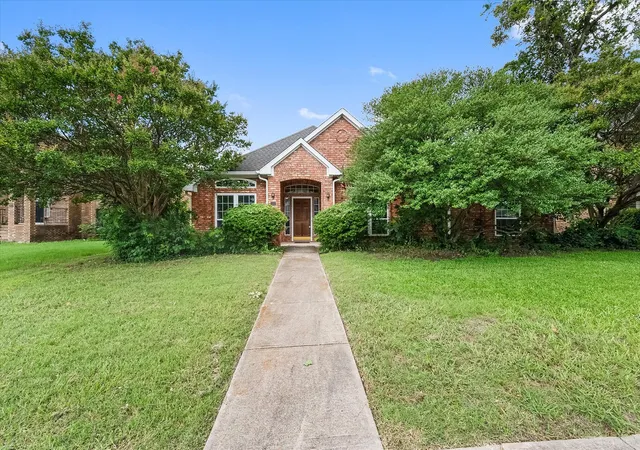 Homes for sale in Allen, TX | 812 Fall Dr, Allen, TX 75002 | MLS# 21308251