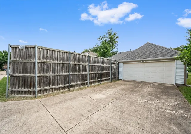 Homes for sale in Allen, TX | 812 Fall Dr, Allen, TX 75002 | MLS# 21308251