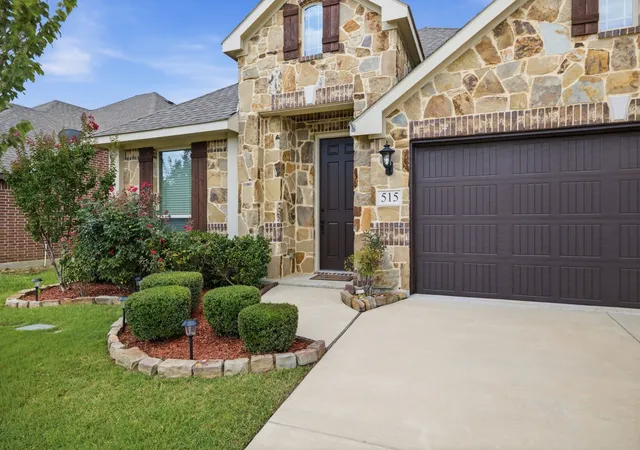 Homes for sale in Alvarado, TX | 515 Lakeview Dr, Alvarado, TX 76009 | MLS# 21304328