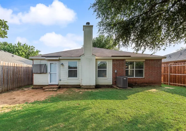 Homes for sale in Seagoville, TX | 109 Oakhurst Dr, Seagoville, TX 75159 | MLS# 21310263