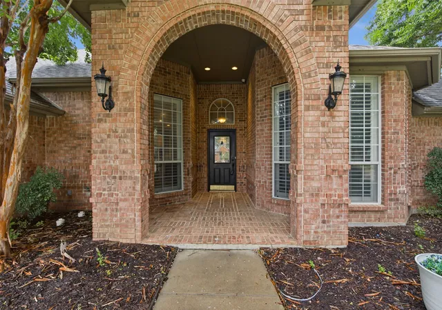 Homes for sale in Mansfield, TX | 1109 Brook Arbor Dr, Mansfield, TX 76063 | MLS# 21304550