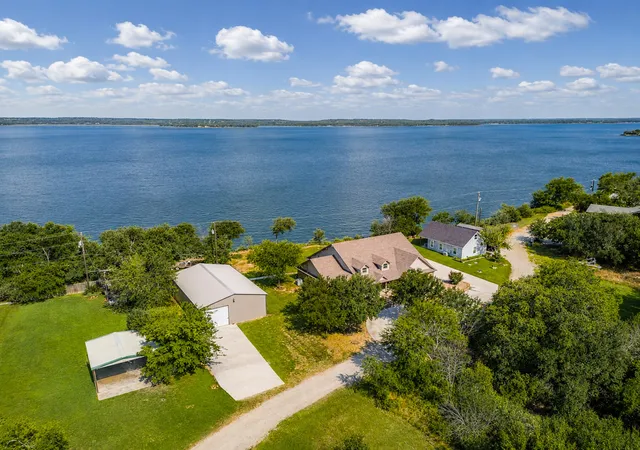 Photo 1 of Single family home for sale at 711 Crows Pt, Bridgeport, TX 76426 | MLS# 21309238 | Listing updated on 2026-08-03