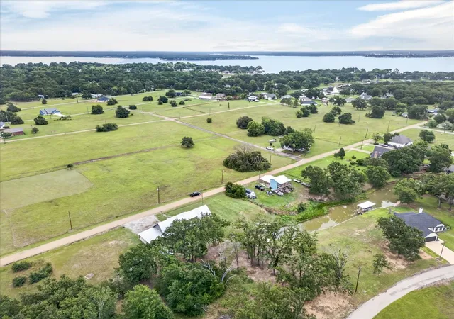 Homes for sale in Trinidad, TX | 114 Lakewood Rd, Trinidad, TX 75163 | MLS# 21308979