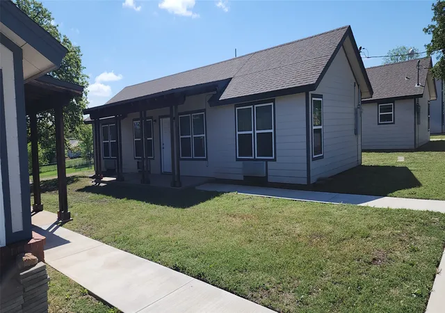 Homes for sale in Eastland, TX | 1600 W Commerce #5, Eastland, TX 76448 | MLS# 21310461