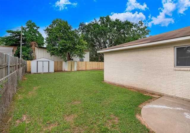 Photo 3 of Single family home for sale at 1629 Nikki Lynn Dr, Bossier City, LA 71112 | MLS# 21308125 | Listing updated on 2026-08-03