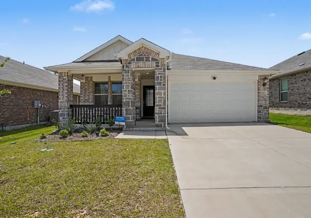 Photo 1 of Single family home for sale at 10937 Texanum Trl, Fort Worth, TX 76108 | MLS# 21304432 | Listing updated on 2026-08-19