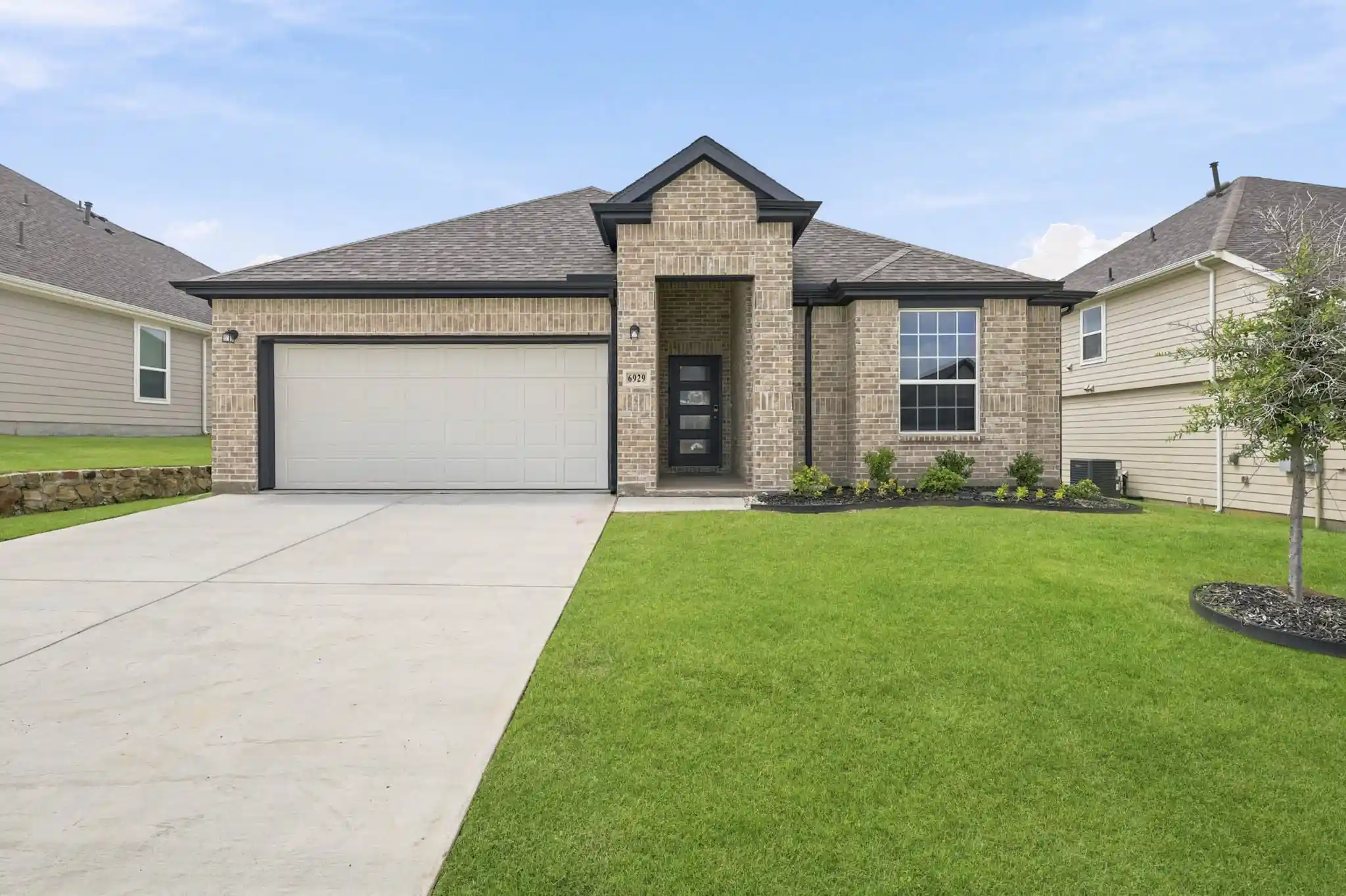 Photo 1 of Sale Pending at 6929 Night Owl Ln, Crowley, TX 76036 | MLS# 21310560 | Listing updated on 2026-10-21