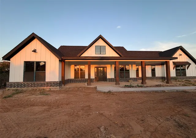 Photo 3 of Single family home for sale at 1081 County Road 4781, Boyd, TX 76023 | MLS# 21282624 | Listing updated on 2026-10-05