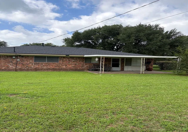 Homes for sale in Mexia, TX | 1027 Evergreen St, Mexia, TX 76667 | MLS# 21310719