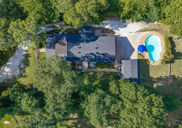 Photo 2 of Single family home for sale at 6000 Bettinger Dr, Colleyville, TX 76034 | MLS# 21310332 | Listing updated on 2026-08-22