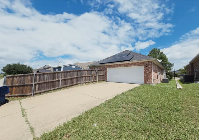 Photo 20 of Single family home for sale at 6802 Christina Ln, Garland, TX 75043 | MLS# 21310785 | Listing updated on 2026-08-21