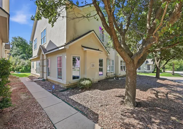 Photo 4 of Townhouse for sale at 341 Regency Dr, Allen, TX 75002 | MLS# 21306514 | Listing updated on 2026-07-11