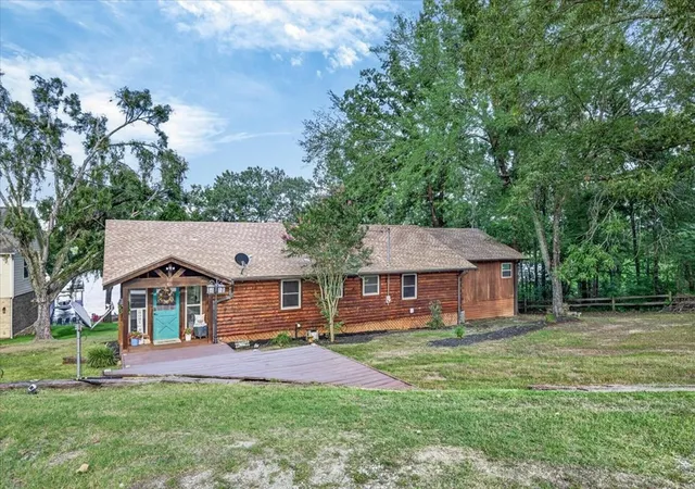 Photo 4 of Single family home for sale at 12791 Honeysuckle Cir, Eustace, TX 75124 | MLS# 21302274 | Listing updated on 2026-09-06