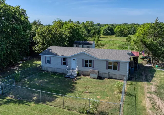 Homes for sale in Sherman, TX | 428 Pennell Rd, Sherman, TX 75090 | MLS# 21272143