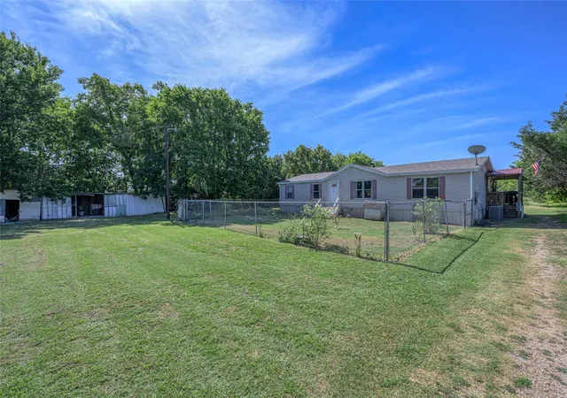 Homes for sale in Sherman, TX | 428 Pennell Rd, Sherman, TX 75090 | MLS# 21272143