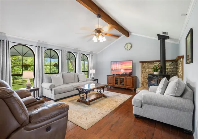 Photo 4 of House for sale at 3989 Bob O Link Rd, Gilmer, TX 75645 | MLS# 21310844 | Listing updated on 2026-08-22