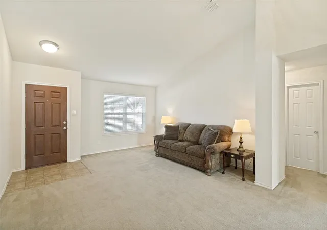 5th image of 5839 Twilight Dr, Grand Prairie, TX 75052 | MLS# 21309027