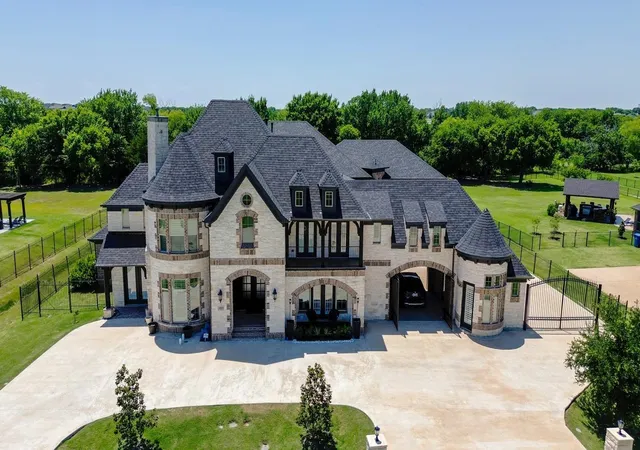 Photo 1 of Mansion for sale at 5805 Middleton Dr, Parker, TX 75002 | MLS# 21305676 | Listing updated on 2026-08-22