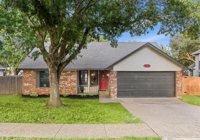 Homes for sale in Midlothian, TX | 804 Virginia Blvd, Midlothian, TX 76065 | MLS# 21299411