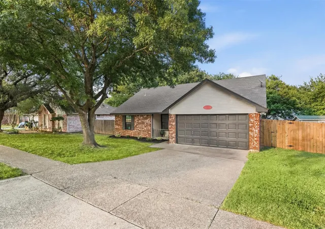 Homes for sale in Midlothian, TX | 804 Virginia Blvd, Midlothian, TX 76065 | MLS# 21299411