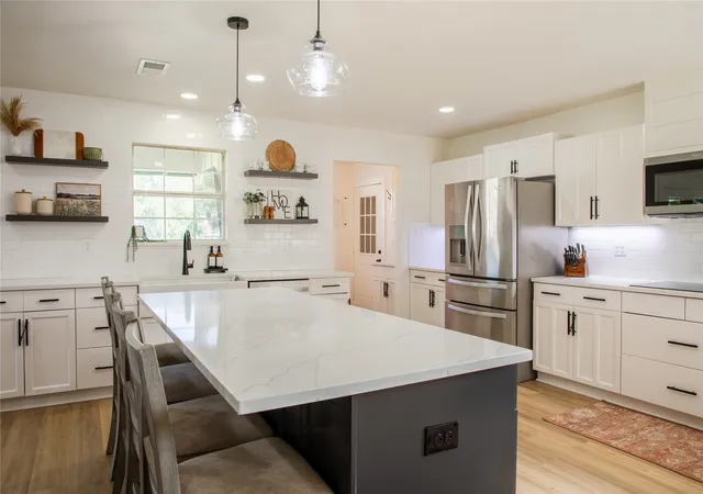 Photo 1 of Single family home for sale at 1324 Tidwell B Rd, Weatherford, TX 76087 | MLS# 21310098 | Listing updated on 2026-08-22