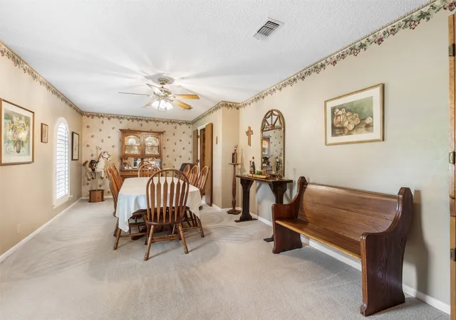 Photo 4 of Single family home for sale at 804 Holland Dr, Denison, TX 75020 | MLS# 21309404 | Listing updated on 2026-09-24