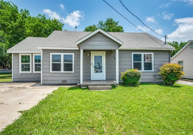 Homes for sale in Gainesville, TX | 1814 Refinery Rd, Gainesville, TX 76240 | MLS# 21310981