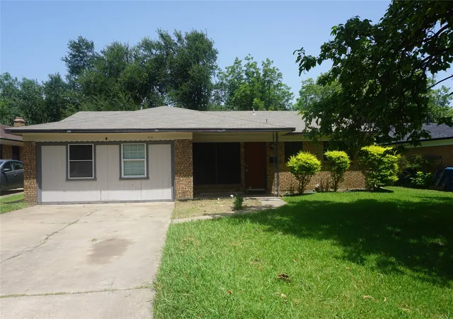Homes for sale in Denison, TX | 112 S Lynn Ave, Denison, TX 75020 | MLS# 21306730