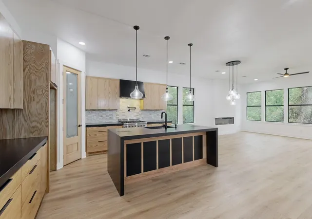 Photo 3 of Single family home for sale at 4109 Rupert St, Dallas, TX 75212 | MLS# 21311017 | Listing updated on 2026-08-19