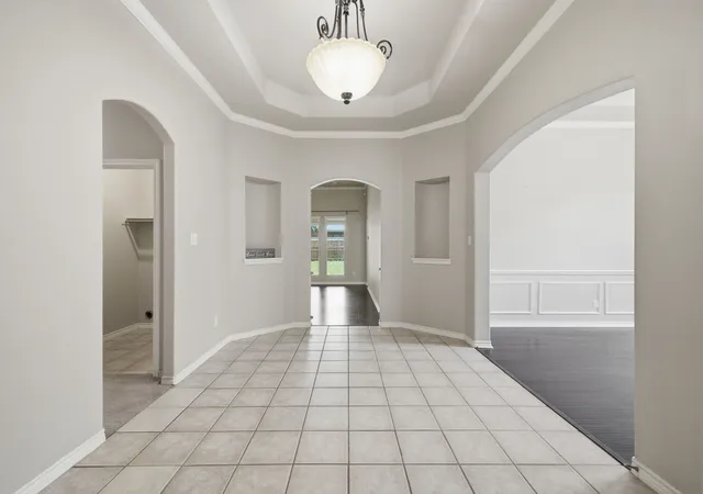Photo 3 of Single family home for sale at 10 Saddlewood Ct, Mansfield, TX 76063 | MLS# 21311014 | Listing updated on 2026-07-07