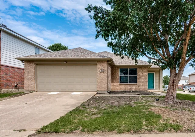 Homes for sale in Venus, TX | 124 Jefferson Dr, Venus, TX 76084 | MLS# 21308843