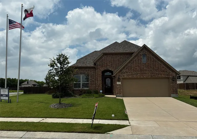 1st image of 318 Mccallister Ln, Nevada, TX 75173 | MLS# 21311068