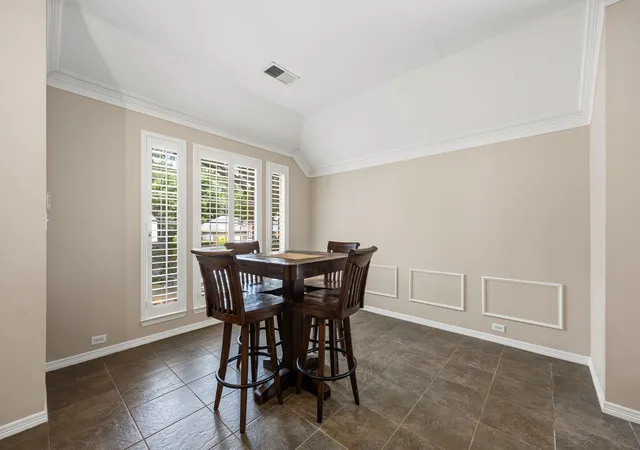 Photo 4 of Single family home for sale at 221 Freedom Ct, Rockwall, TX 75032 | MLS# 21308817 | Listing updated on 2026-08-24