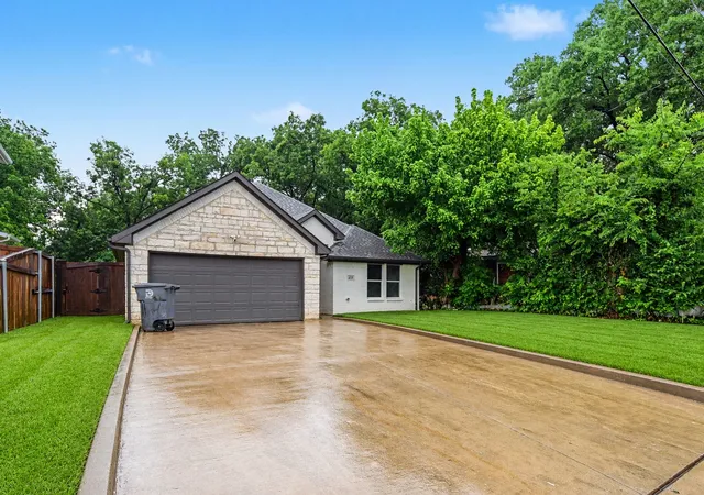 Photo 1 of Single family home for sale at 4519 Yancy St, Dallas, TX 75216 | MLS# 21311064 | Listing updated on 2026-08-04