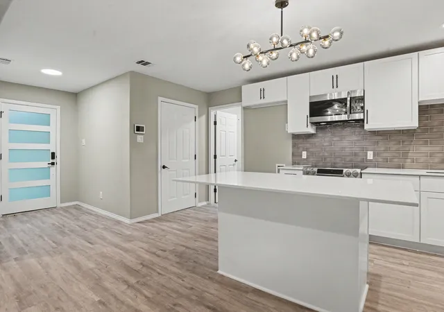 Photo 3 of Single family home for sale at 4519 Yancy St, Dallas, TX 75216 | MLS# 21311064 | Listing updated on 2026-08-04