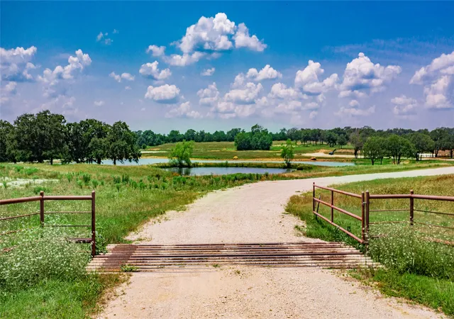 Photo 2 of Land for sale at 1789 Brumelow Rd, Whitesboro, TX 76273 | MLS# 21311081 | Listing updated on 2026-08-22