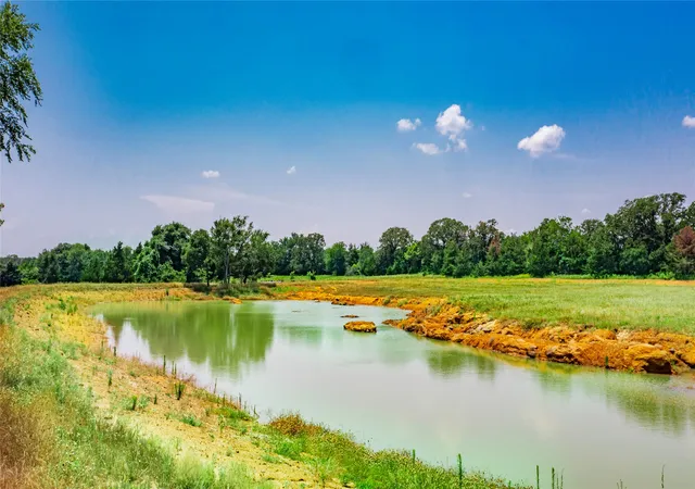Photo 4 of Land for sale at 1789 Brumelow Rd, Whitesboro, TX 76273 | MLS# 21311081 | Listing updated on 2026-09-28