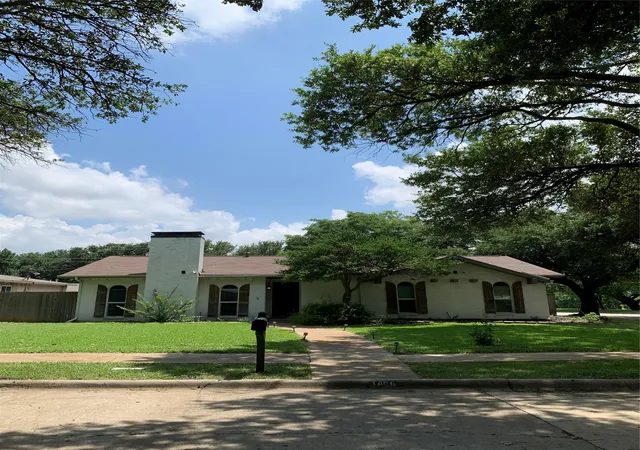 Photo 2 of Single family home for sale at 1456 Wind Cave Cir, Plano, TX 75023 | MLS# 21309957 | Listing updated on 2026-07-25