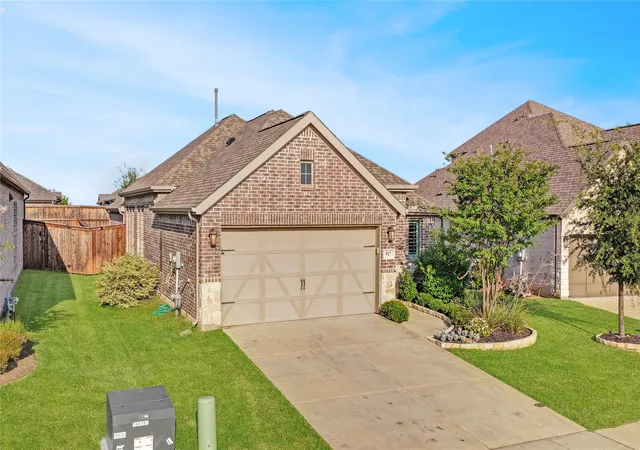 Homes for sale in Little Elm, TX | 917 Bent Brook Rd, Little Elm, TX 75068 | MLS# 21311107