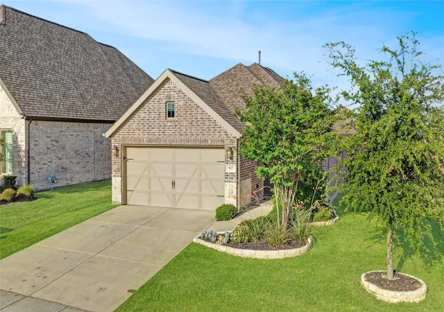 3rd image of 917 Bent Brook Rd, Little Elm, TX 75068 | MLS# 21311107