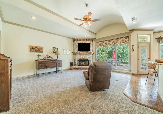 Homes for sale in Weatherford, TX | 109 Overton Ridge Cir, Weatherford, TX 76088 | MLS# 21310727