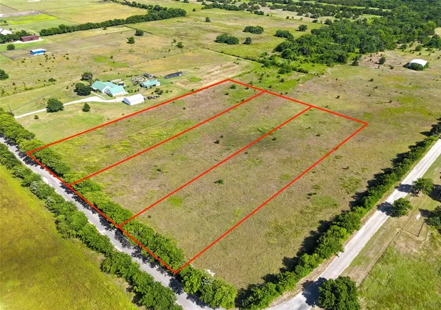 Photo 1 of Land for sale at Tbd Lot 2 Knothole Rd, Whitewright, TX 75491 | MLS# 21290536 | Listing updated on 2026-08-22