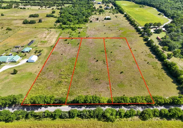 Photo 3 of Land for sale at Tbd Lot 2 Knothole Rd, Whitewright, TX 75491 | MLS# 21290536 | Listing updated on 2026-08-22