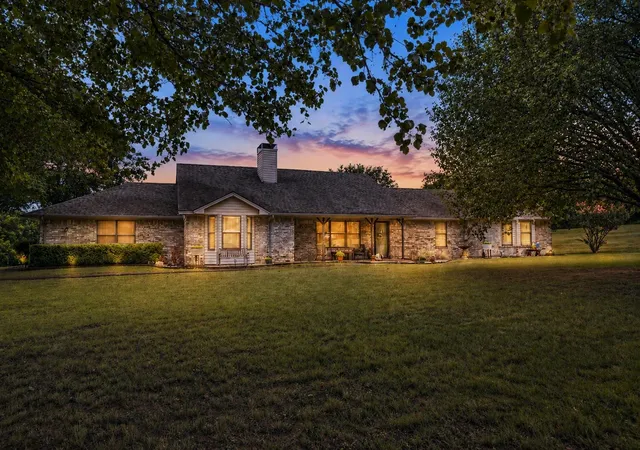 Photo 2 of Single family home for sale at 2515 Taylor Blvd, Anna, TX 75409 | MLS# 21309915 | Listing updated on 2026-08-22